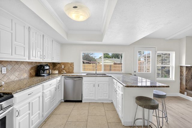 5057 Stanley Drive, The Colony, TX 75056