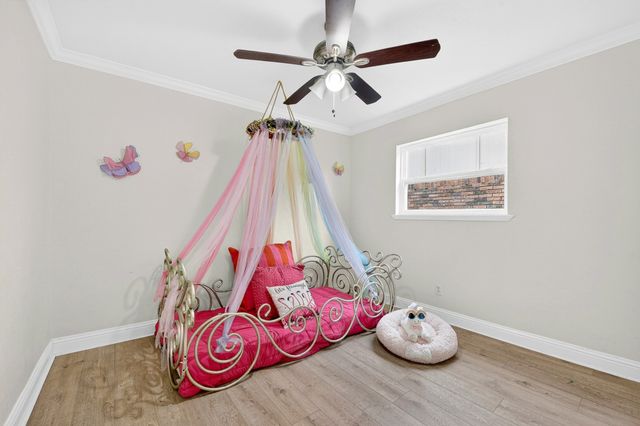 5057 Stanley Drive, The Colony, TX 75056