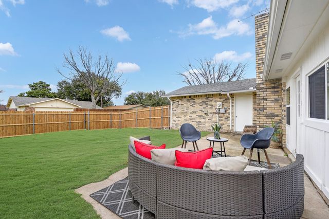 5057 Stanley Drive, The Colony, TX 75056