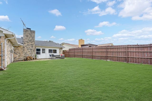 5057 Stanley Drive, The Colony, TX 75056