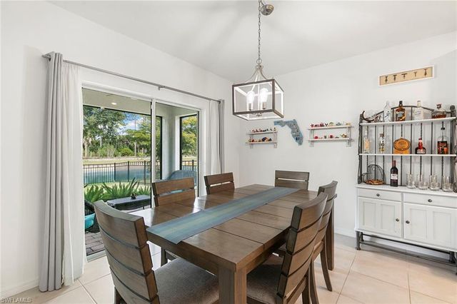 737 Hadley ST W, Naples, FL 34104