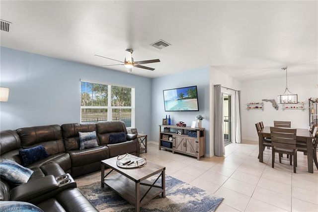 737 Hadley ST W, Naples, FL 34104