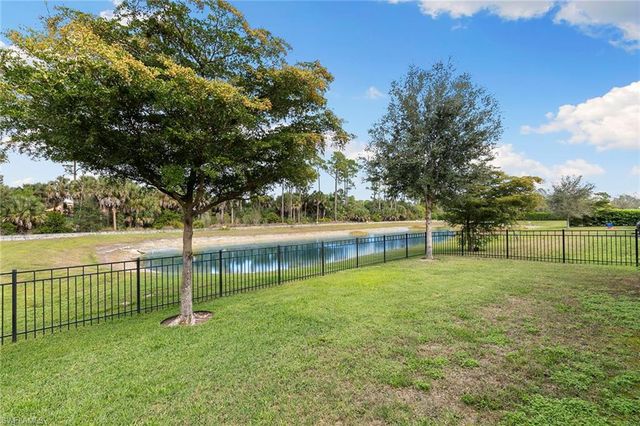 737 Hadley ST W, Naples, FL 34104