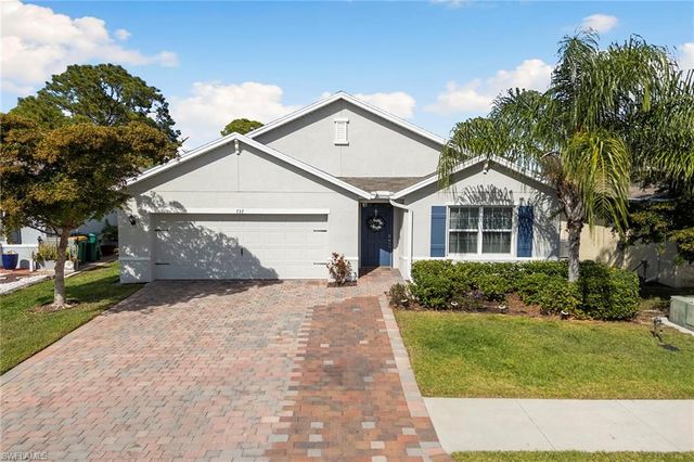 737 Hadley ST W, Naples, FL 34104