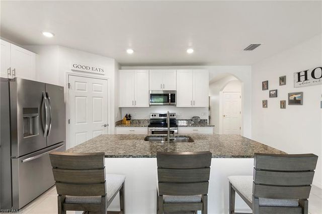 737 Hadley ST W, Naples, FL 34104