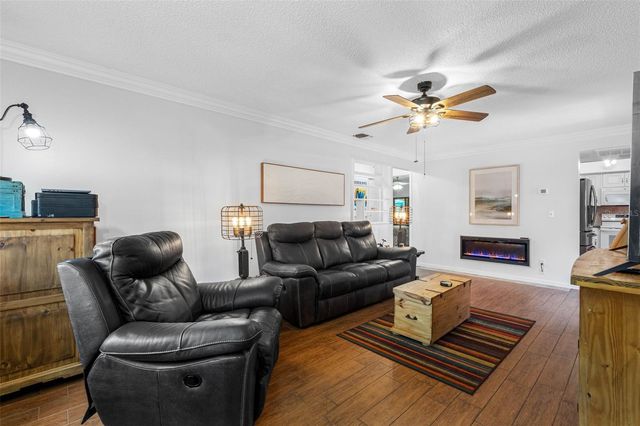 1150 ORANGE TREE CIRCLE E D, Palm Harbor, FL 34684
