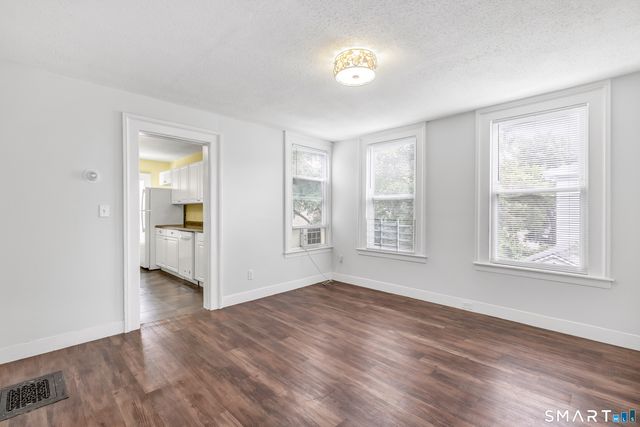 52 Beers Street 2nd Floor, New Haven, CT 06511