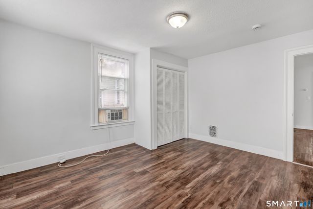 52 Beers Street 2nd Floor, New Haven, CT 06511