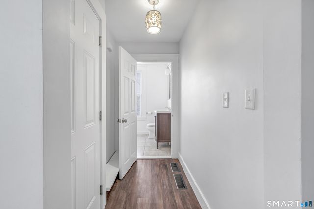 52 Beers Street 2nd Floor, New Haven, CT 06511