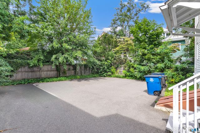 52 Beers Street 2nd Floor, New Haven, CT 06511