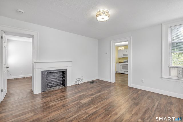 52 Beers Street 2nd Floor, New Haven, CT 06511