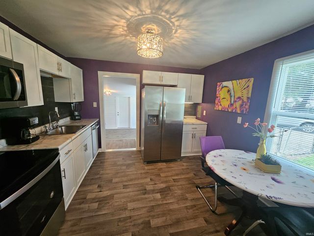 2701 S Weinbach Avenue, Evansville, IN 47714