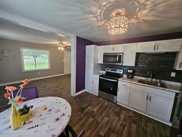 2701 S Weinbach Avenue, Evansville, IN 47714