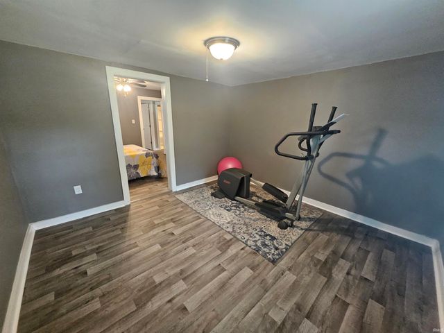 2701 S Weinbach Avenue, Evansville, IN 47714