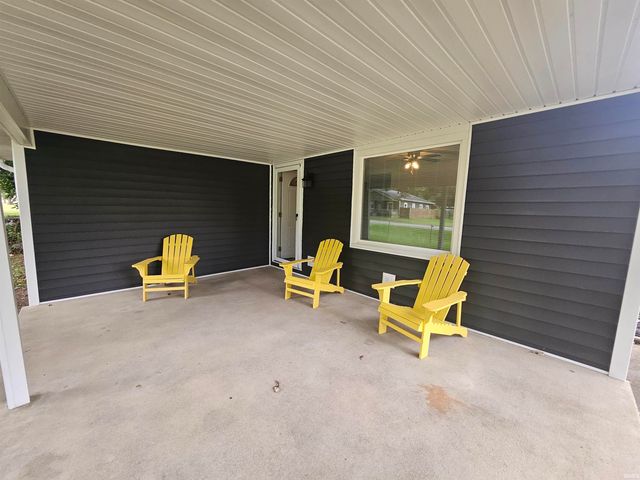 2701 S Weinbach Avenue, Evansville, IN 47714