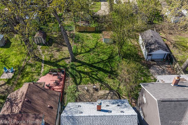 450 E Maplehurst Street, Ferndale, MI 48220