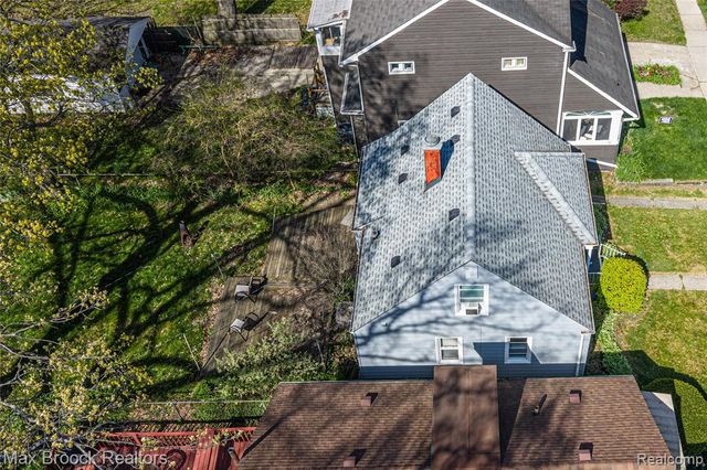 450 E Maplehurst Street, Ferndale, MI 48220