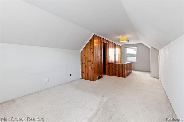 450 E Maplehurst Street, Ferndale, MI 48220