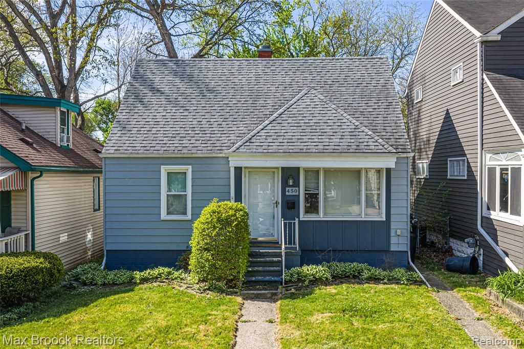450 E Maplehurst Street, Ferndale, MI 48220