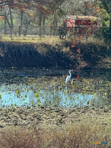 996 Carefree Drive, Victoria, TX 77905