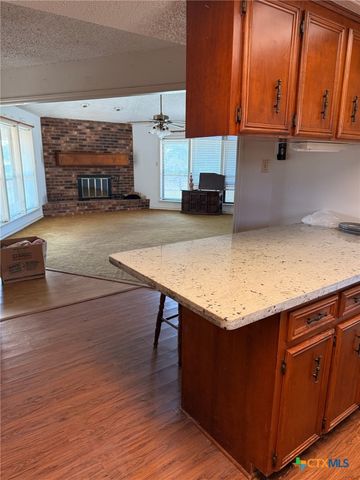 996 Carefree Drive, Victoria, TX 77905