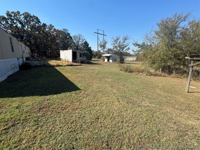 29279 S 27th Street East, Porum, OK 74455