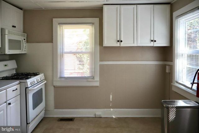 37 MORAN AVE, Princeton, NJ 08542