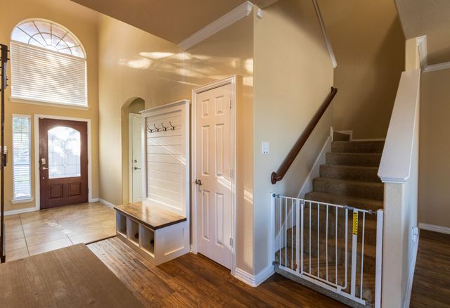 804 W Bend Boulevard, Burleson, TX 76028