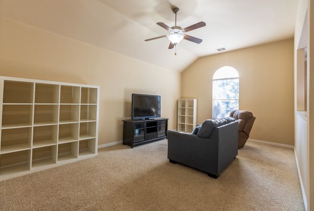 804 W Bend Boulevard, Burleson, TX 76028