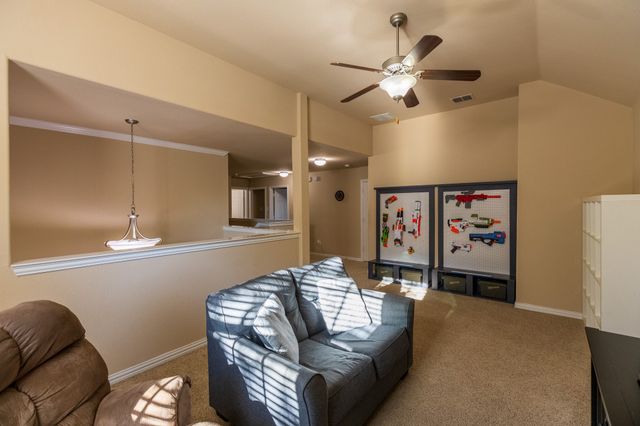 804 W Bend Boulevard, Burleson, TX 76028