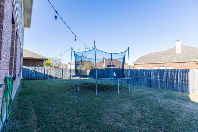 804 W Bend Boulevard, Burleson, TX 76028