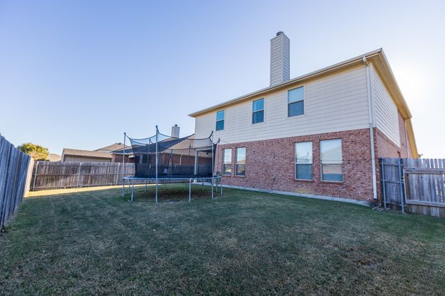 804 W Bend Boulevard, Burleson, TX 76028