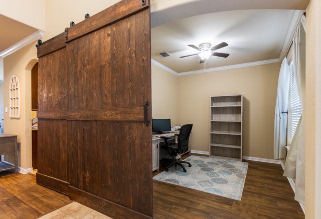 804 W Bend Boulevard, Burleson, TX 76028