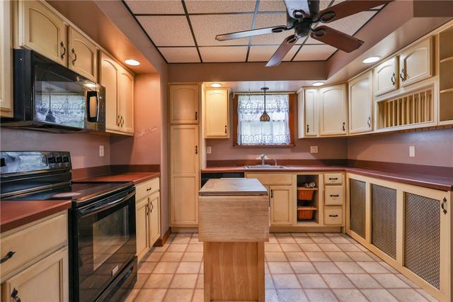 117 School Street, Catasauqua Boro, PA 18032