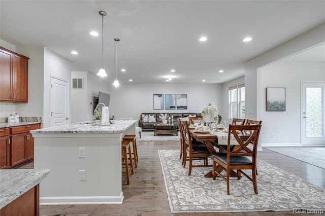 30065 Braeburn Street, New Hudson, MI 48165