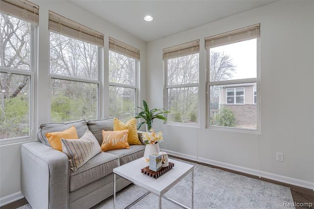 30065 Braeburn Street, New Hudson, MI 48165