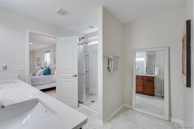 30065 Braeburn Street, New Hudson, MI 48165