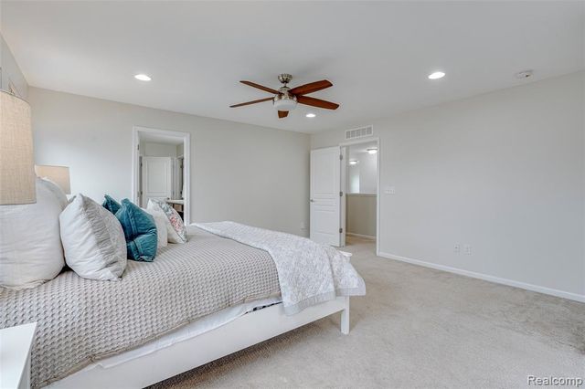 30065 Braeburn Street, New Hudson, MI 48165
