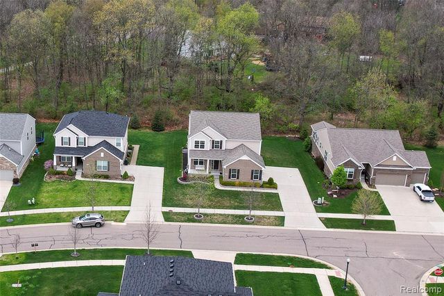30065 Braeburn Street, New Hudson, MI 48165