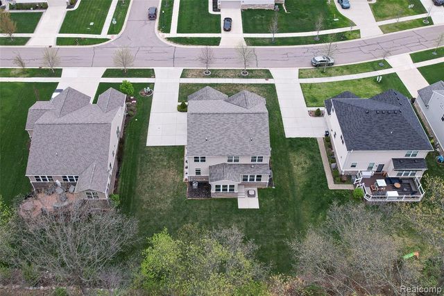 30065 Braeburn Street, New Hudson, MI 48165
