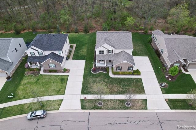 30065 Braeburn Street, New Hudson, MI 48165