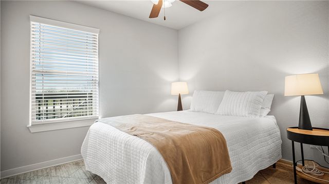 1975 Bourbon Drive, Fayetteville, AR 72703