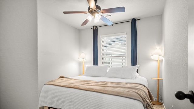 1975 Bourbon Drive, Fayetteville, AR 72703