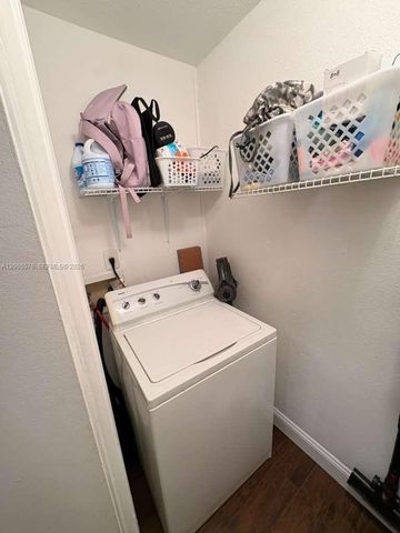 833 Riverside Dr 834, Coral Springs, FL 33071