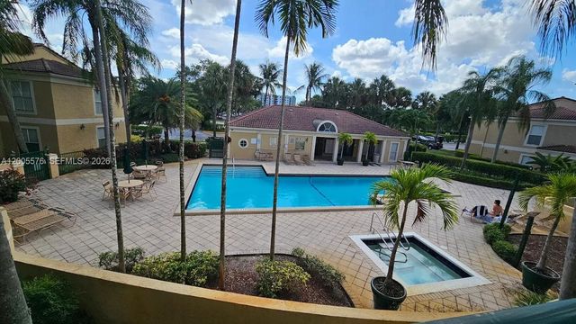 833 Riverside Dr 834, Coral Springs, FL 33071