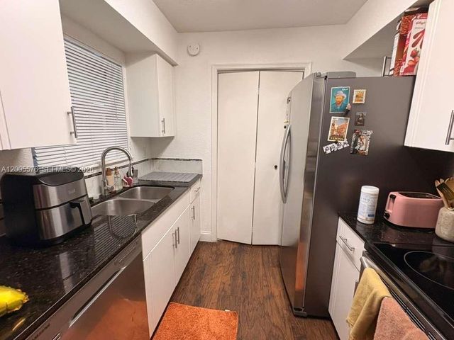 833 Riverside Dr 834, Coral Springs, FL 33071