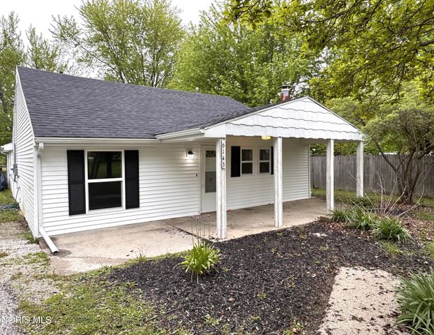 6143 Seaman Road, Oregon, OH 43616