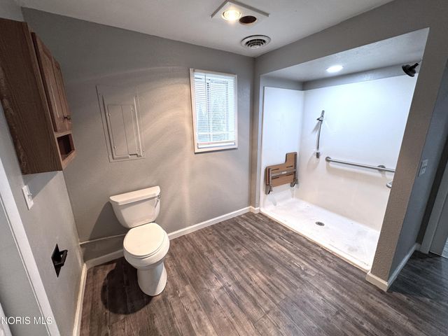6143 Seaman Road, Oregon, OH 43616