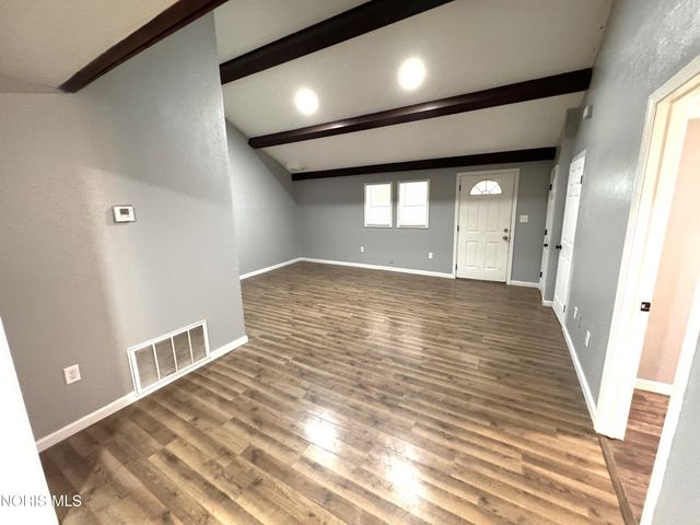 6143 Seaman Road, Oregon, OH 43616