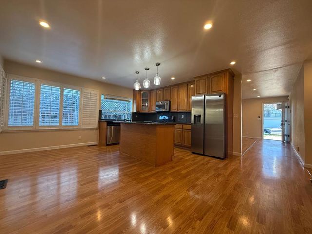 4182 Dulcey, San Jose, CA 95136